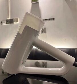 Hàng oke lắm nha. Giá cũng mềm hơn nhiều chỗ khác. Lúc đầu mình kb dùng nt cho shop, nma loay hoay 1 hồi cũng biết dùng. Dễ mà phẳng phết. Shop trả lời tn trong giờ hành chính siêu nhanh, nch cũng dễ thương. Gói hàng chắc chắn, bọc cẩn thận.