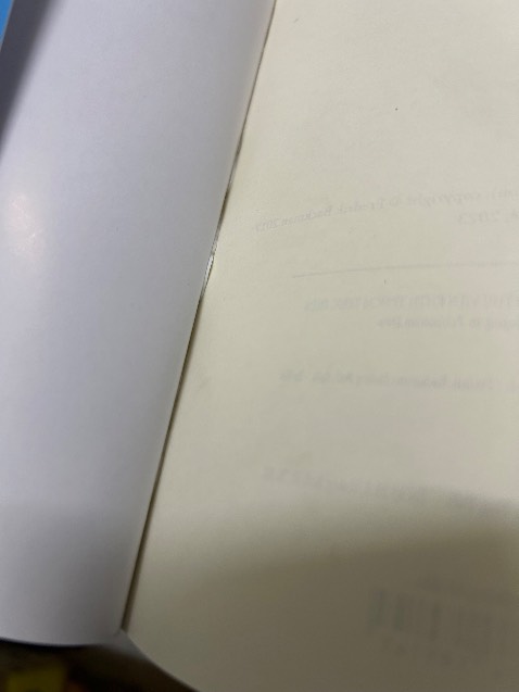 Đổi 2 lần thì lần 1 sách tràn keo, lỗi khổ, lần 2 vẫn lỗi có chán không.