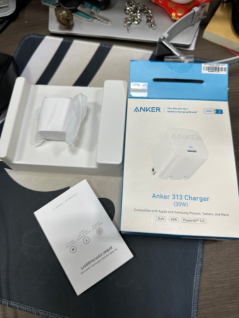 Giao nhanh, hàng nguyên seal, sạc nhanh cho iPhone 14 Promax 
30W thì mọi người nên mua mẫu này nhé Giao nhanh, hàng nguyên seal, sạc nhanh cho iPhone 14 Promax 
30W thì mọi người nên mua mẫu này nhé