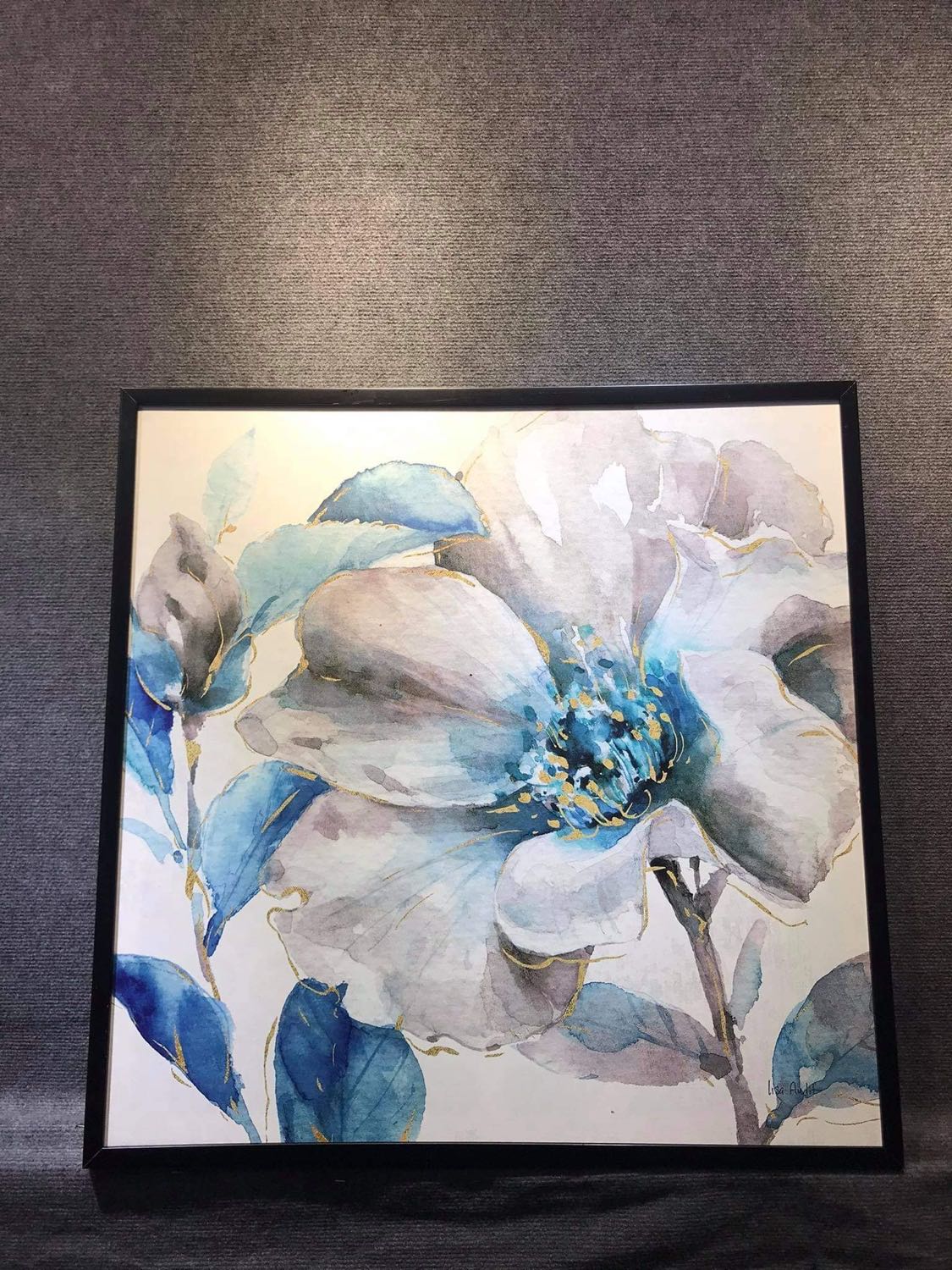 Shop bán tranh uy tín, mẫu đẹp, đặc biệt màu in nhìn chân thực. Còn được tặng bộ card gia đình nữa. Có kèm theo hướng dẫn treo tranh và ghim 3 chân