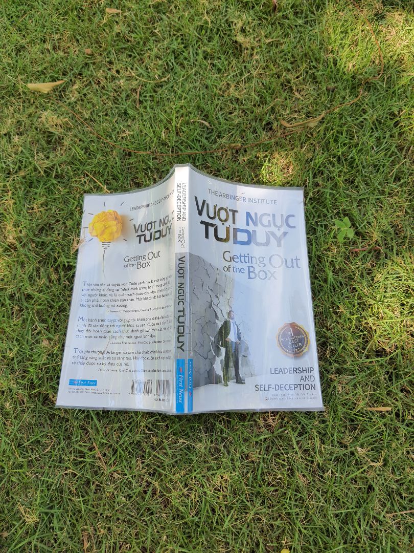 Hay và súc tích. Khi bạn ở trong chiếc hộp, bạn chỉ khiến mọi người cũng tạo cho mình một chiếc hộp, đánh giá mọi thứ đóng khung như trong chiếc hộp. Tìm hiểu nguyên nhân và thoát ra khỏi chiếc hộp sẽ giúp mọi việc hoàn thành tốt hơn, cả trong các mối quan hệ xã hội, trong gia đình và cả trong các vấn đề của cá nhân.