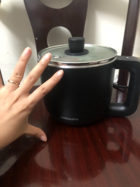 Mới nhận dc luôn ạ, giao hoả tốc siêu nhanh
Nhỏ xinh, chất lượng, đang đợi sôi.
Mình mang dùng nấu nước sôi uống, pha mì tôm, nấu cháo gói...