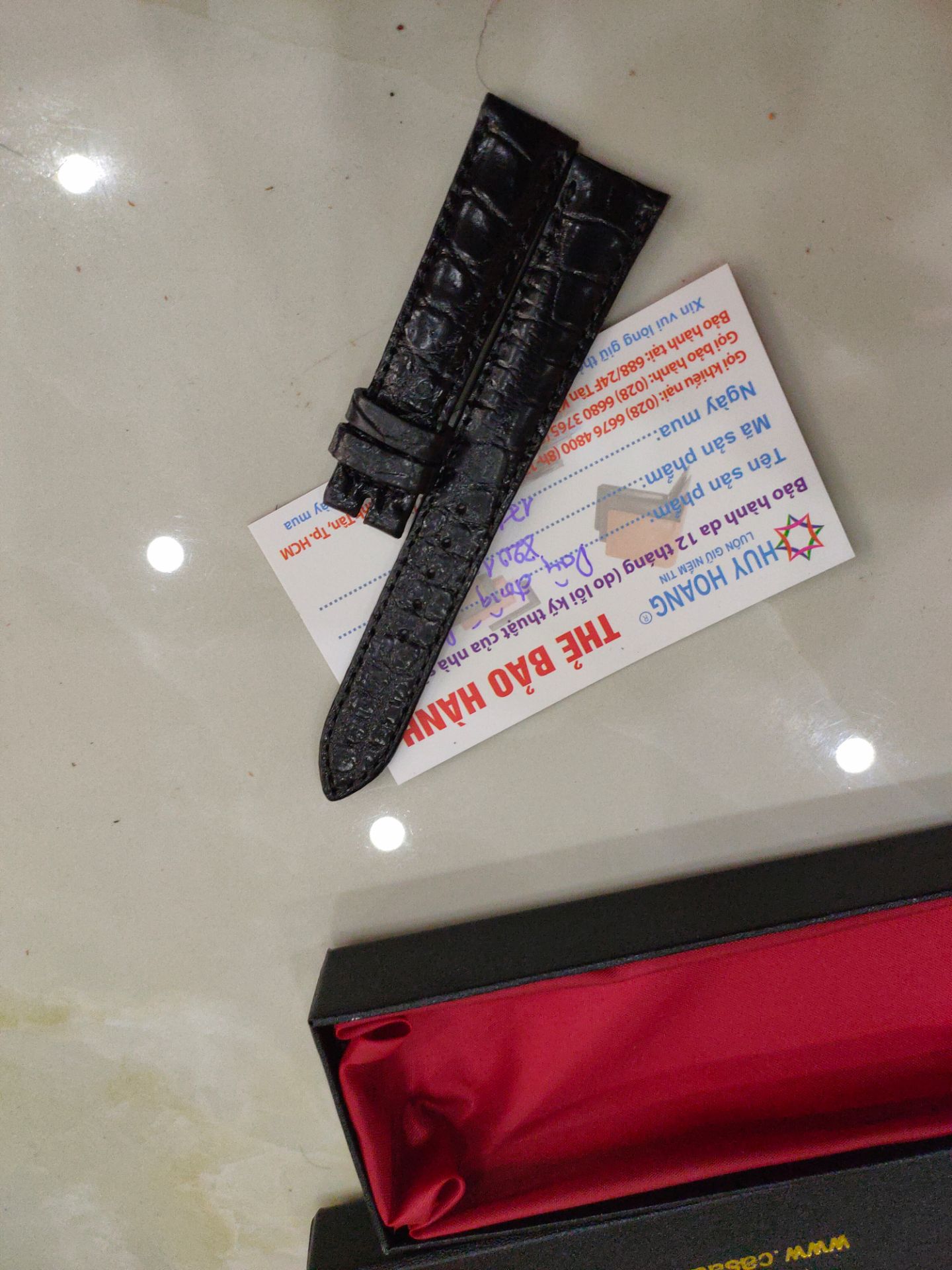 Dây đồng hồ da cá sấu thật 100% ... Rất đẹp... Chỉ may chắc chắn