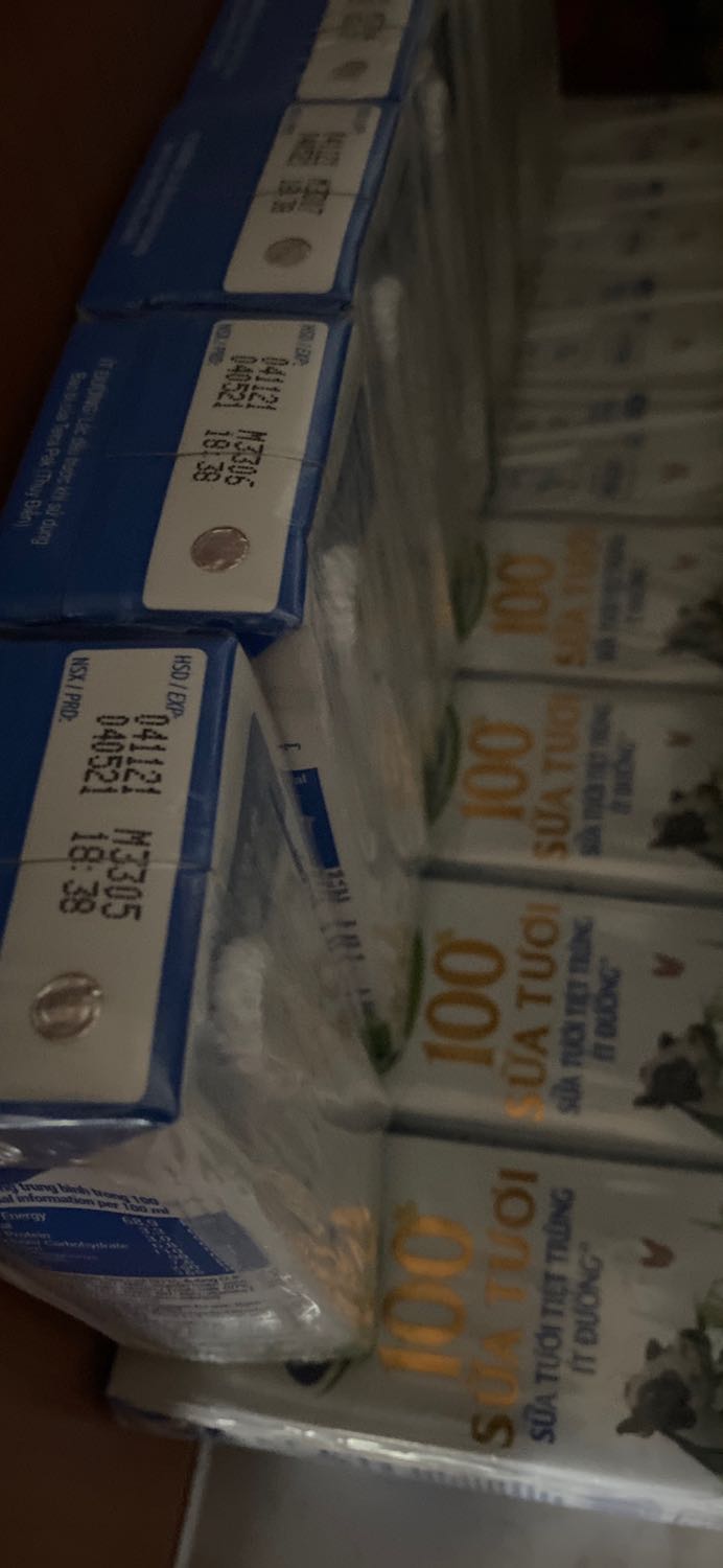 hsd đến 11/2021, đề nghị lần sau đăng hình thể hiện rõ là block nhỏ 4 hộp để phân biệt với hộp 1L