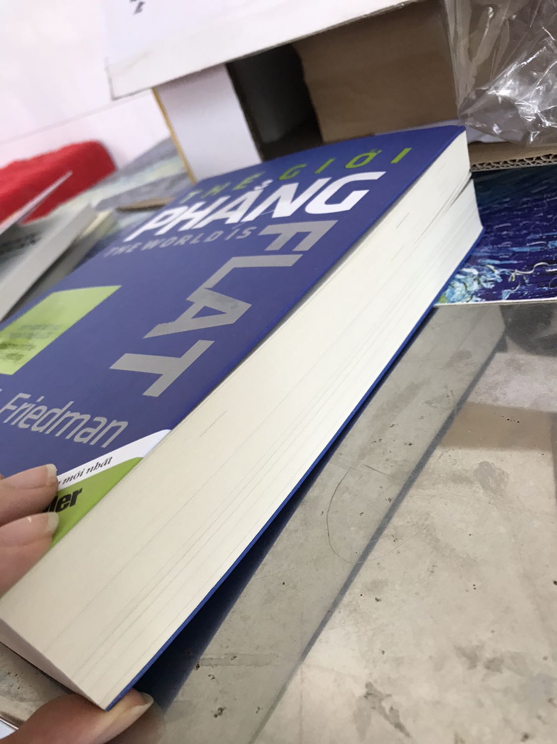 Sách hay, nó bao quát hết nhg điều mình thắc mắc về tk21 và về trước nữa, sách này xuất bản lâu r, nhưng đến nay mới đọc. Tuy v kiến thức trg sách vẫn ko cũ so vs nền kinh tế vn bây h. À mà nhiều tên nhân vật, có lẽ bạn nào có hiểu biết chút về nền kinh tế toàn cầu đọc sẽ dễ hiểu hơn, hông thì mb ngồi search gg cả nửa buổi á:))))))