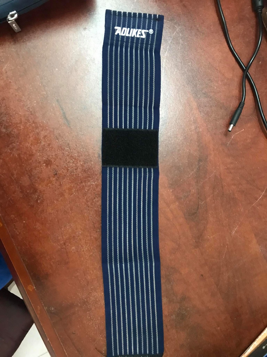 Không hiểu nỗi Tiki có thể cho shop bán sản phẩm không giống như hình ảnh quảng cáo. Bán hàng không chân thật gì hết, quảng cáo/hình ảnh một đường nhưng khi giao hàng lại 1 nẻo.
Giờ làm sao mà quấn được đây, nhận hàng mà bực quá đi. Không hiểu nỗi Tiki có thể cho shop bán sản phẩm không giống như hình ảnh quảng cáo. Bán hàng không chân thật gì hết, quảng cáo/hình ảnh một đường nhưng khi giao hàng lại 1 nẻo.
Giờ làm sao mà quấn được đây, nhận hàng mà bực quá đi.