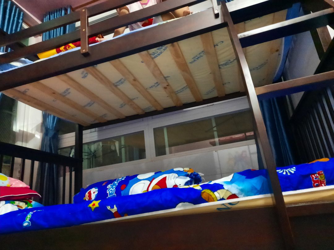 đặt màu nâu ra màu giao màu đen đặt màu nâu ra màu giao màu đen