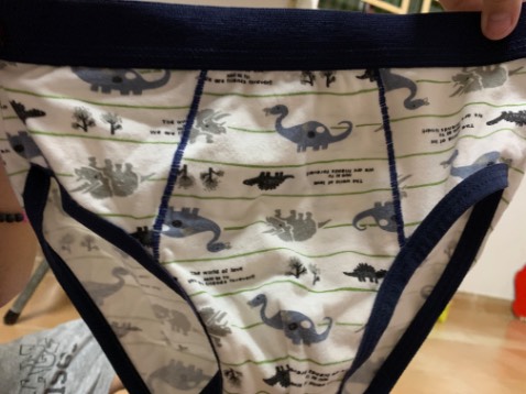 Vải ok. Phom hơi nhỏ