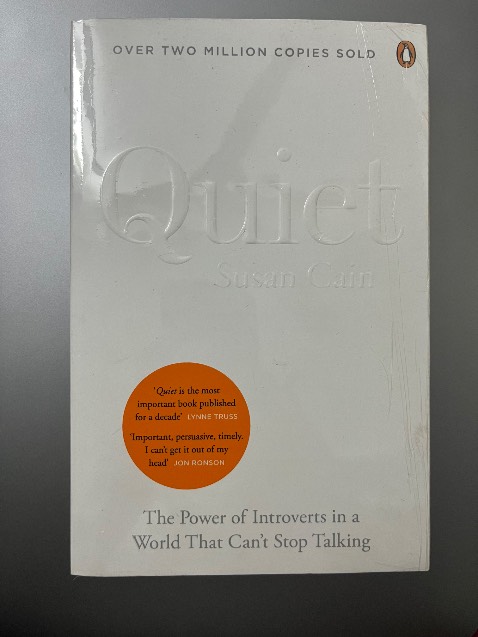 Đóng gói cẩn thận. Sách đẹp. Trang sách hơi cũ.