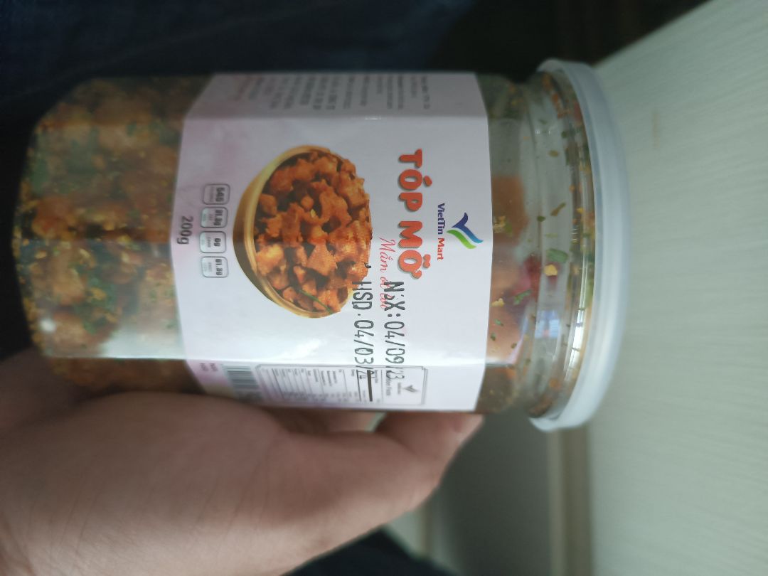 Tóp mỡ giòn thơm, gia vị vừa ăn, nhưng hủ hơi nhỏ