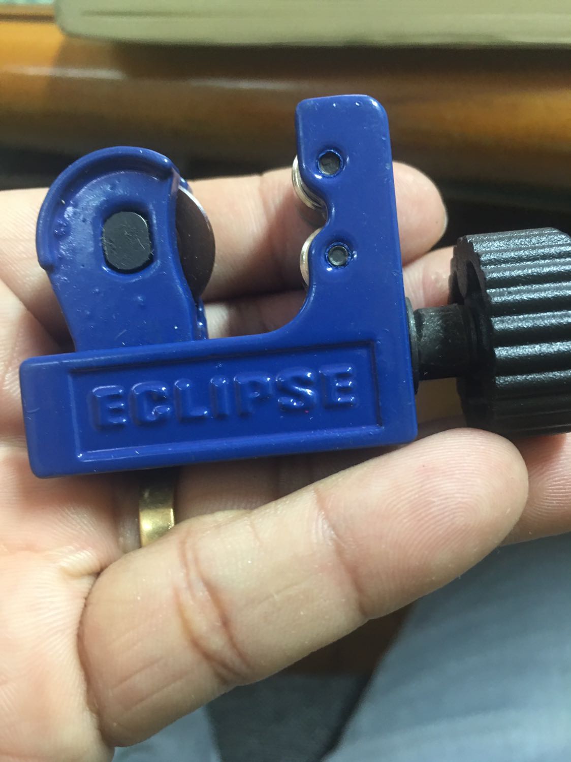 Hàng đẹp, chất lượng, lưỡi cắt ngọt, nhẹ nhàng