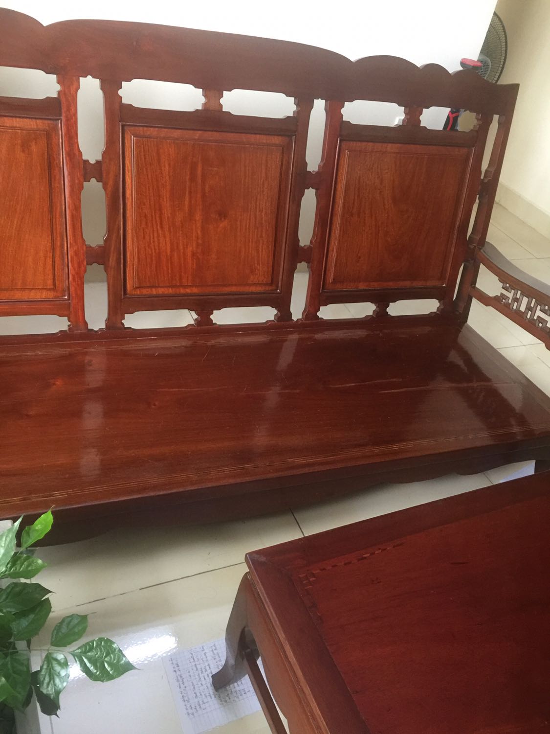 Lên màu đẹp, dễ dàng đánh bóng như mới. Sử dụng rất tiết kiệm và hiệu quả.