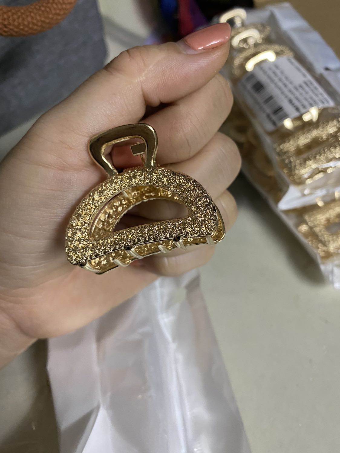 Kẹp đẹp nha mn. Mua cả đống để chia cho mấy chị em làm đẹp. Kẹp đẹp nha mn. Mua cả đống để chia cho mấy chị em làm đẹp.