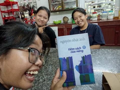 Xịn, đã mê quyển này từ lâu, nay mới được mua, giá rất rẻ so với bìa.