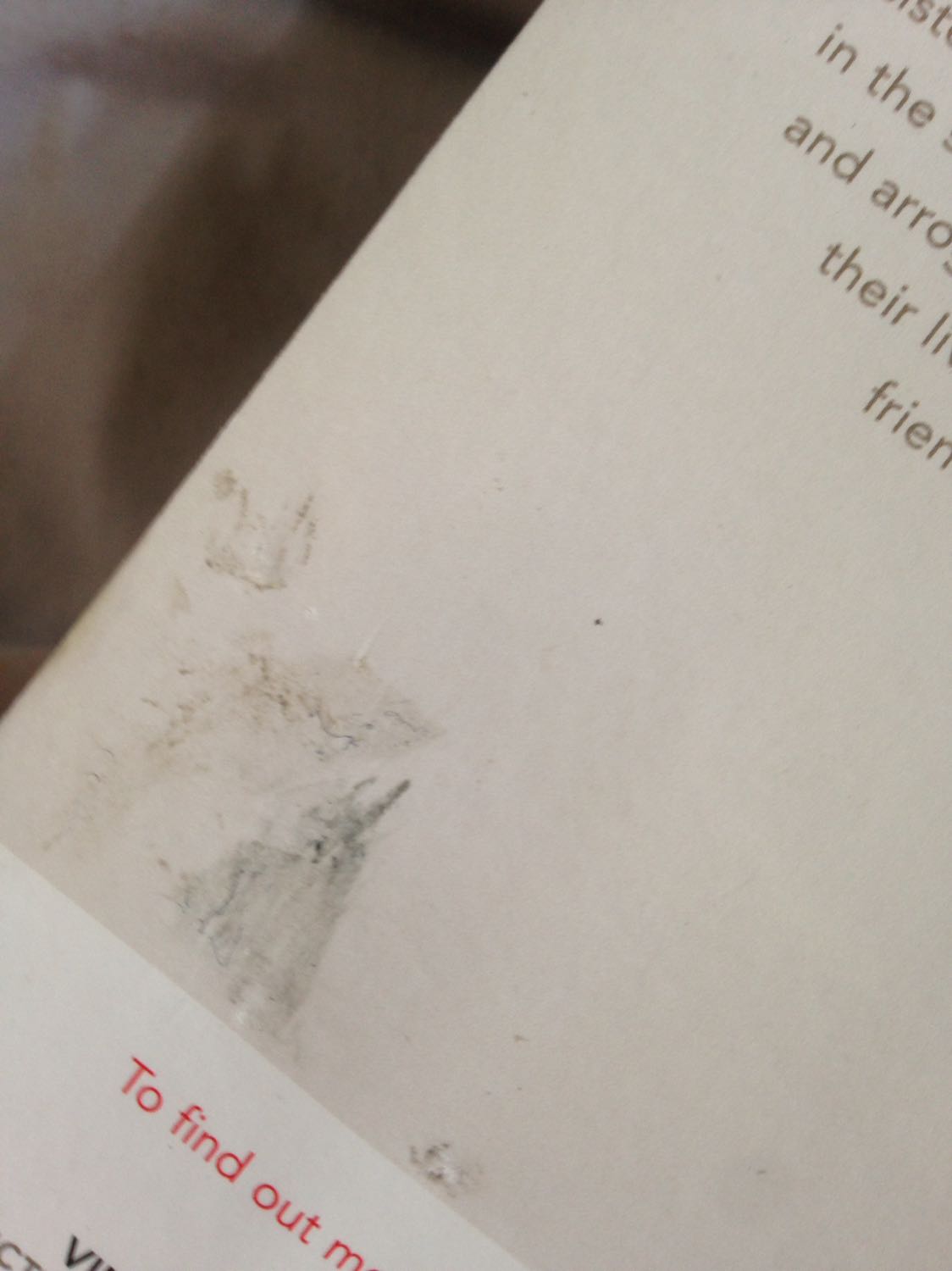 Bìa thì k giống so với hình lắm, sách đc bọc màng co nhưng mà k hiểu sao cả đằng trc và đằng sau đều bị dính keo, trông rất khó chịu.
Tiki giao hàng rất nhanh ạ. Bìa thì k giống so với hình lắm, sách đc bọc màng co nhưng mà k hiểu sao cả đằng trc và đằng sau đều bị dính keo, trông rất khó chịu.
Tiki giao hàng rất nhanh ạ.