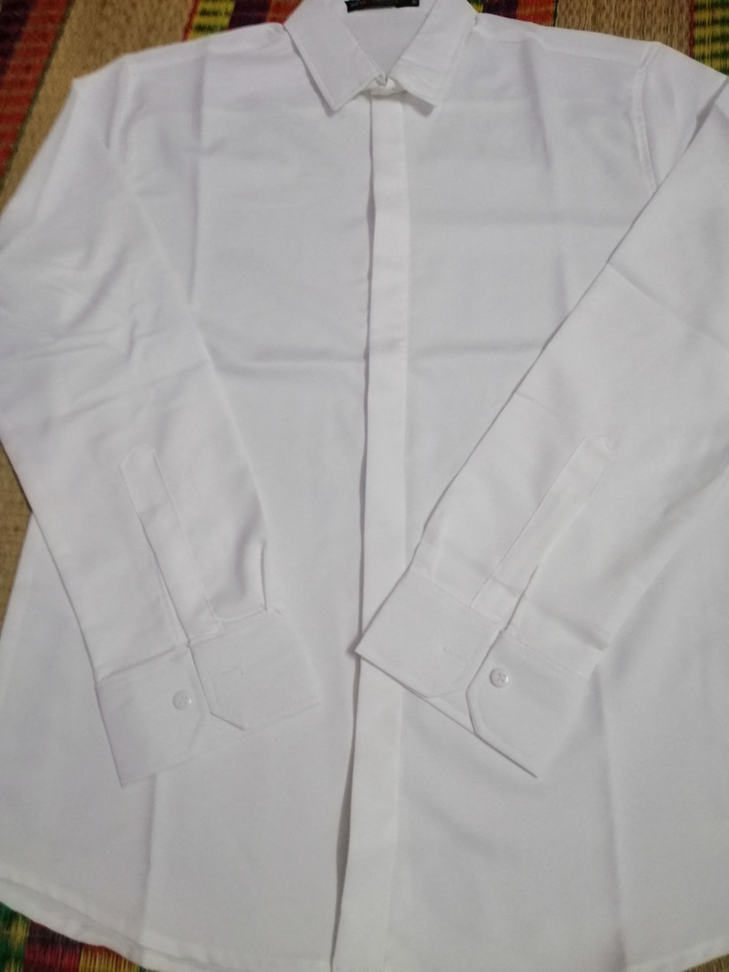 áo vải mịn mát , mặc cực xịn , cực chất, lên form rất chất, cam rơn shop nhiều