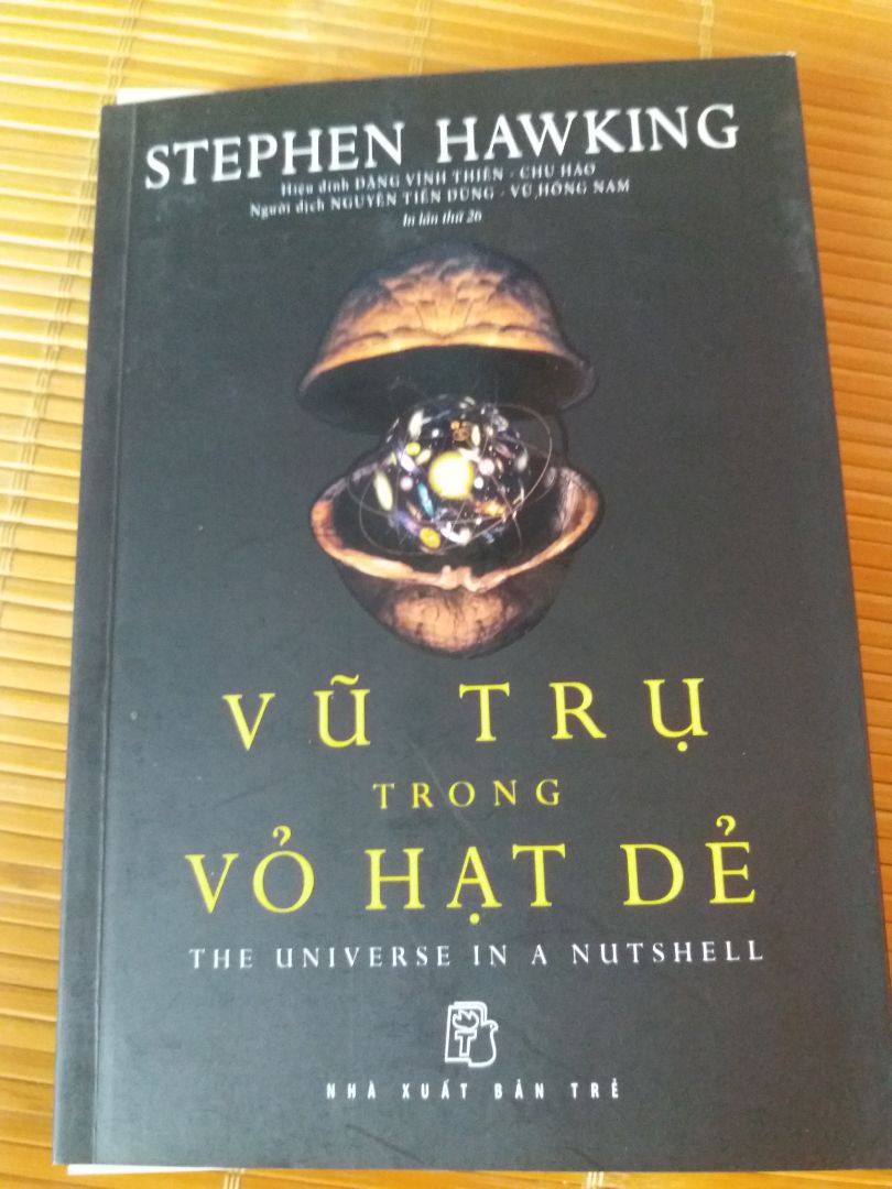 Không thể tin được Stephen Hawking viết sách khoa học mà cuốn hút như đọc truyện trinh thám vậy.
Mặc dù đây là lần đầu đọc thể loại này nhưng vẫn thấy cuốn này chưa chuyên sâu lắm. Tuy nhiên mở mang rất nhiều kiến thức về khoa học và vũ trụ.
Tiki giao hàng nhanh, đóng gói cẩn thận.