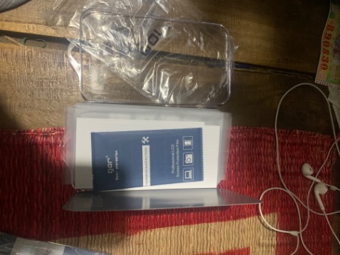 Có 2 miếng, nên dán hư thì có cái sê cua, hài lòng.