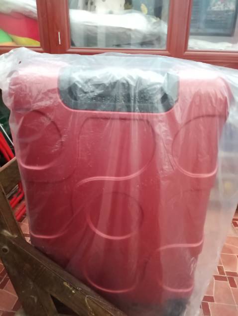 Giao hàng nhanh, sản phẩm cứng cáp, chắc tay, màu sắc đẹp