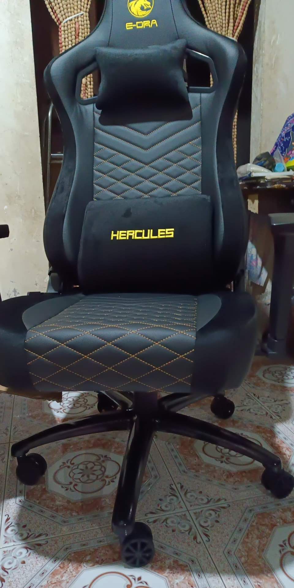 Giao hàng khá nhanh, ghế chất lượng tốt nhé, dùng mấy tháng rồi giờ mới đánh giá nè Giao hàng khá nhanh, ghế chất lượng tốt nhé, dùng mấy tháng rồi giờ mới đánh giá nè