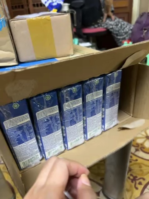 Trên quảng cáo ghi tặng 4 bộ mà không thấy quà tặng . Ghi đơn hàng trên 500k giảm thêm 70k mà cũng k thấy mã hay app giá giảm. Thất vọng !