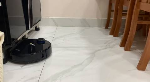 Sản phẩm chất lượng tốt ngoài mong đợi, rô bốt thông minh. Mọi ngóc ngách đều sạch sẽ, lượng pin 5000mah xài bao đã. Quá ngon lành cho 5 sao