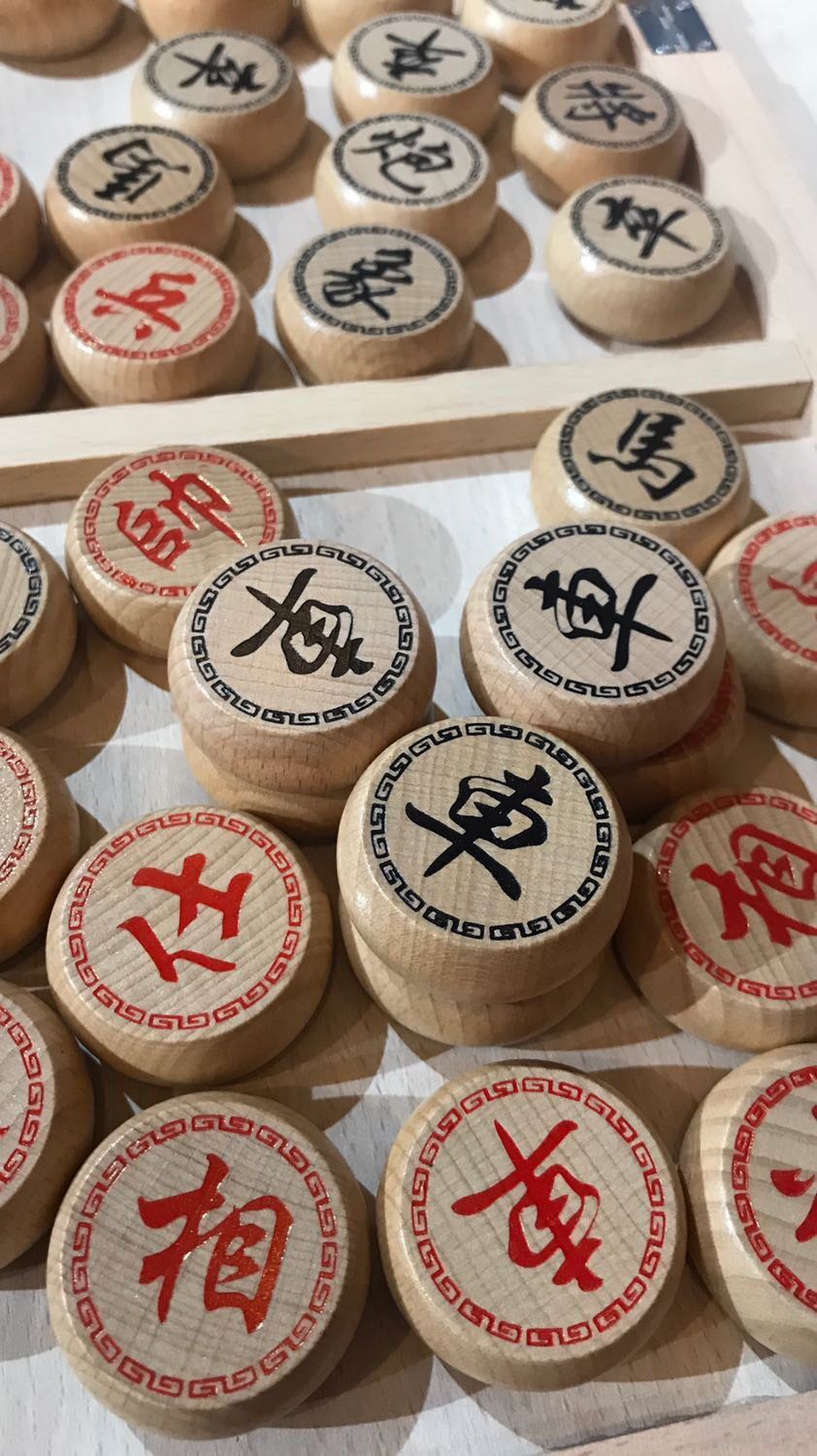 Tiện khi bàn cơ là hộp đựng cờ khi gập đôi luôn, quân cờ to, chắc chắn làm bằng gỗ tự nhiên đẹp lắm
nói chung được
mua mấy món đồ của shop rồi, món nào cũng ưng, chu đáo như vậy thì mới bán tốt, nên duy trì nha
thẻ bảo hành đầy đủ và giao hàng khá nhanh
nên gọi cho khách trước khi giao hàng để khách chủ động nhé shop