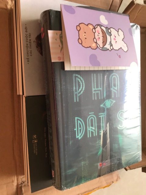 Đã nhận đủ, sách đóng bọc đẹp chắc chắn và giao hàng rất nhanh. Cảm ơn shop nhiều nhé, ^_^