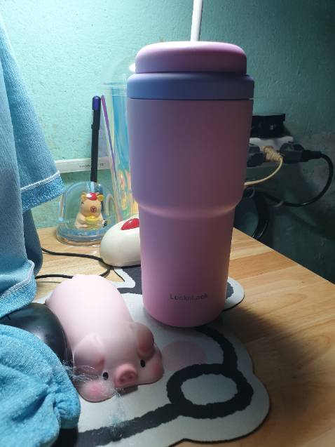 Bình đẹp wá, màu sắc trẻ trung. Mình xài cái này là cái thứ 2 của nhà L& L rồi ấy, rất hài lòng. 
Giao hàng nhanh như tên lửa 🍀