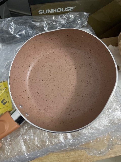 Vận chuyển kiểu gì mà móp hết trơn?