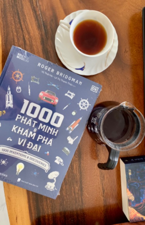 Sách bìa cứng trình bày màu đẹp bắt mắt, thông tin hữu ích, đóng gói cẩn thận và giao hàng rất nhanh 👍👍👍