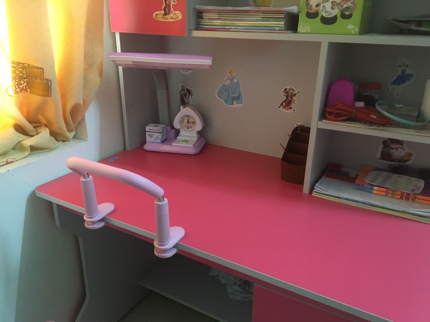 Giao hàng nhanh. Thấy nhân viên giao hàng báo không cho kiểm tra hàng. Tiki vẫn cho kiểm hàng chứ nhỉ