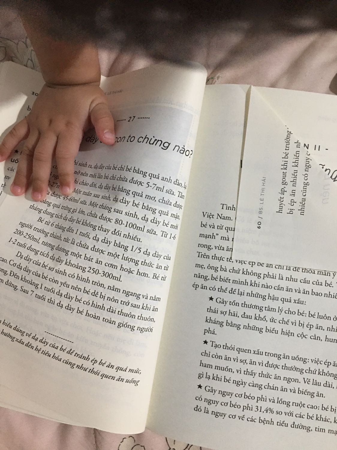 Tiki giao hàng nhanh. Quyển sách này rất hay, có nhiều kiến thức từ bác sĩ về dinh dưỡng rất hữu ích cho các ba mẹ. Sách có bìa đẹp và viết dễ hiểu. Tiki giao hàng nhanh. Quyển sách này rất hay, có nhiều kiến thức từ bác sĩ về dinh dưỡng rất hữu ích cho các ba mẹ. Sách có bìa đẹp và viết dễ hiểu.