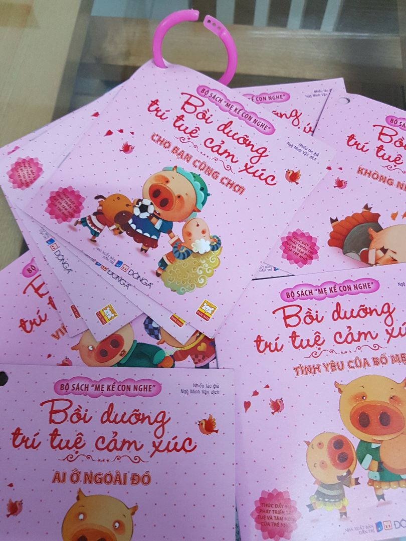 chữ to, màu sắc đẹp, mỗi quyển là 1 câu chuyện, cuối mỗi câu chuyện là 1 bài học rút ra cho bé.