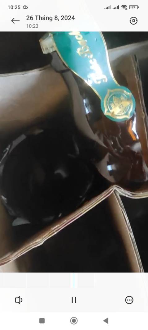 Bị vỡ nát 1 chai. Một trải nghiệm khó chịu nhất r ừ mua tiki đến giờ