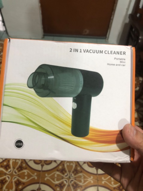 Lần đầu mua máy rất ok. Nhưng lần này mua thêm để gửi về qê thì shop bán máy rất tệ : khác loại với máy trước, phần nhựa xấu xí, các chi tiết lắp lỏng lẻo như đồ chơi, máy thì kêu to rung lắc, lực hút thì yếu rất bực mình. Shop làm ăn ko uy tín, *** mn cẩn thận khi mua hàng ở shop này. Máy giống y vậy shop khác bán có 89k thôi còn ở đây bán tới 294k, do tin tưởng mua lúc trước xài tốt lần này mua lại bị *** mới đau chứ.