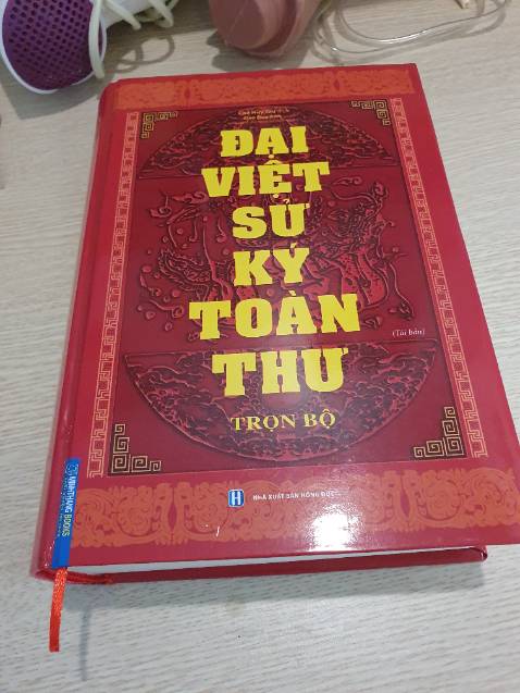 Sách đẹp và đầy đủ. Mua để sưu tầm hay đọc thì đều ok. Nhưng về văn phong và hay thì không thể bằng sử ký Tư Mã Thiên.