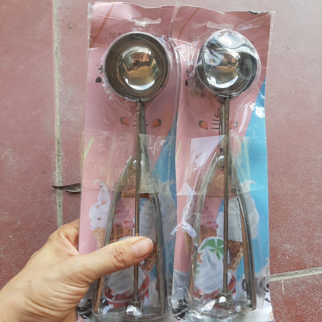 shop ơi gửu nhầm hàng cho mình rồi. mình đặt 4cm shop gửu cho mình muôi to hơn. có đổi dc k shop