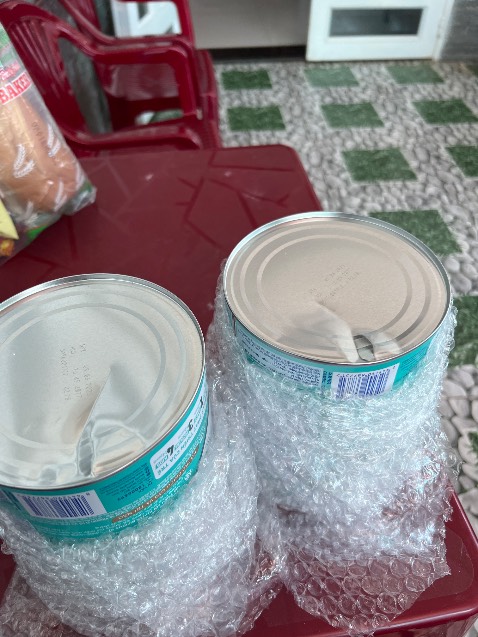 Mình mua rất nhiều sữa nan ở đây, mà 3 lần hộp sữa bị móp, mép. Nay mình mua 4 hộp má ơi 3 hộp móp rất nặng, móp mà không đóng hộp vô được. Sữa mà hộp móp thì còn giá trị gì. Phần đóng gói quá tệ nhé, sữa không đóng nắp được sao mà uống. Không hiểu do khâu nào làm, *** đóng gói rất tốt. Tiki đóng gói tệ.