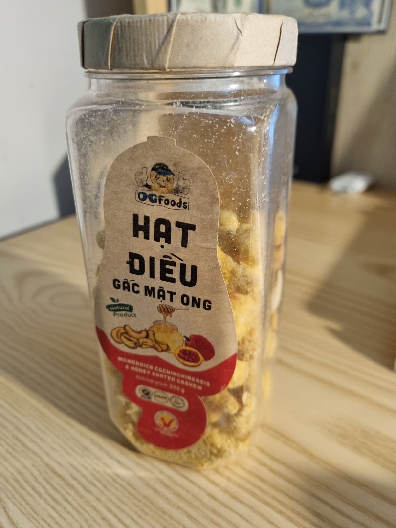 Hộp đóng sạch sẽ, vị dễ ăn và ăn tương đối ngon