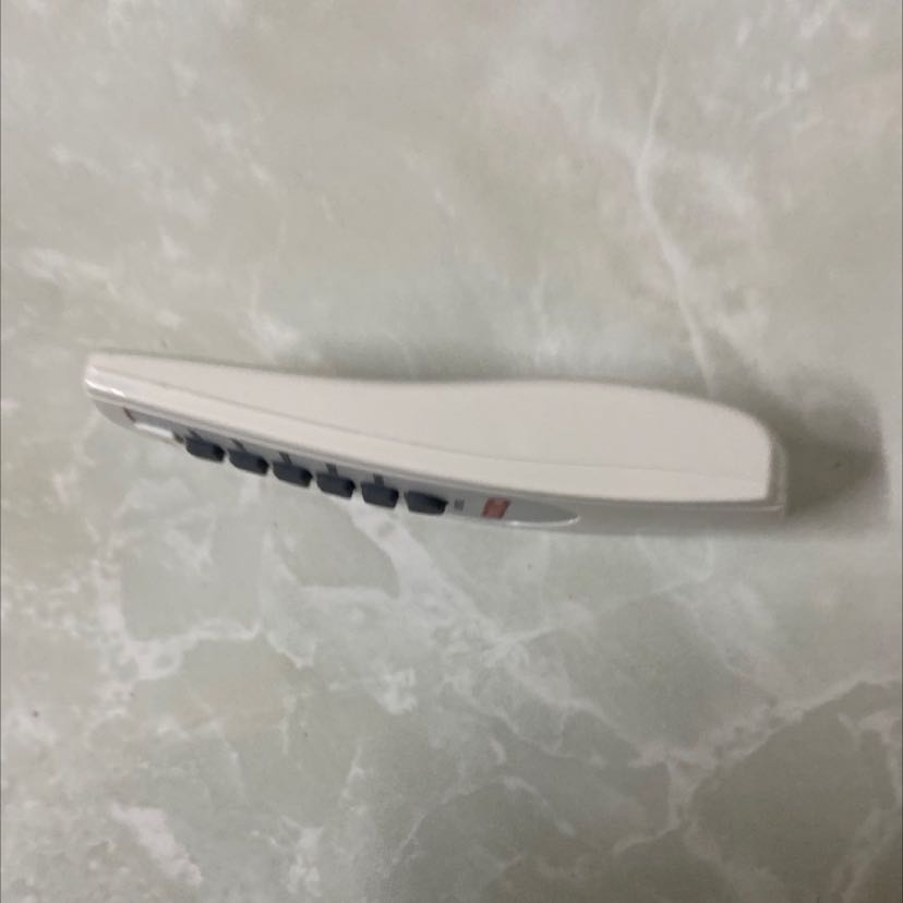 Sản phẩm quá tốt. Tuy cầm không chắc chắn bằng hàng zin nhưng bấm cũng được cho shop 5 sao