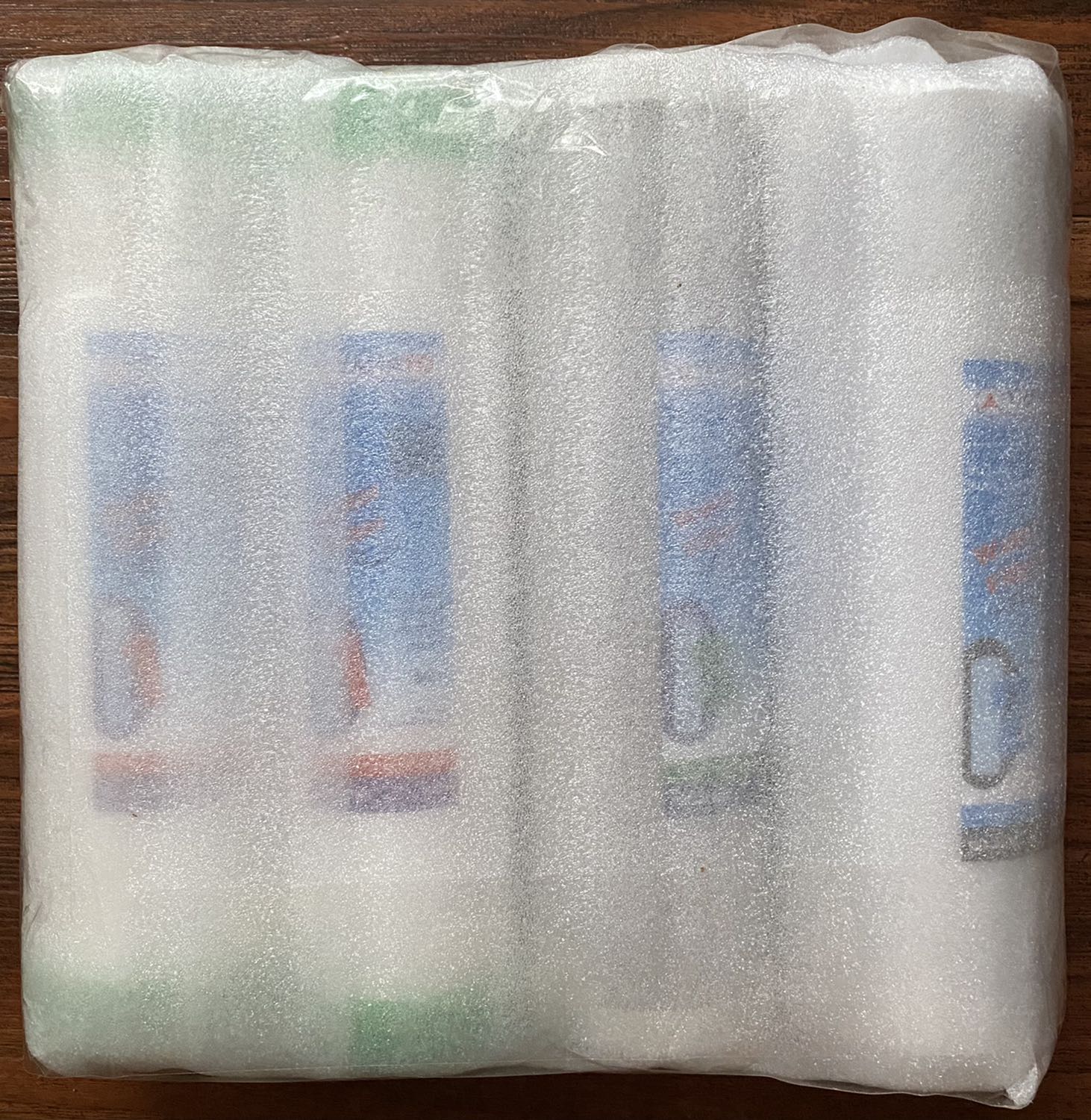 - Giao hàng nhanh (nhận hàng trong ngày)
- Đóng gói cẩn thận
- Giá cả hợp lý
- Chất lượng hàng (chưa kịp kiểm chứng)