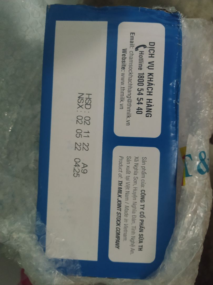 lần đầu tiên mình mua sữa trên tiki tuy giao hơi chậm nhưng không sao, sữa date xa, mua sale nên rẻ hơn ít đồng