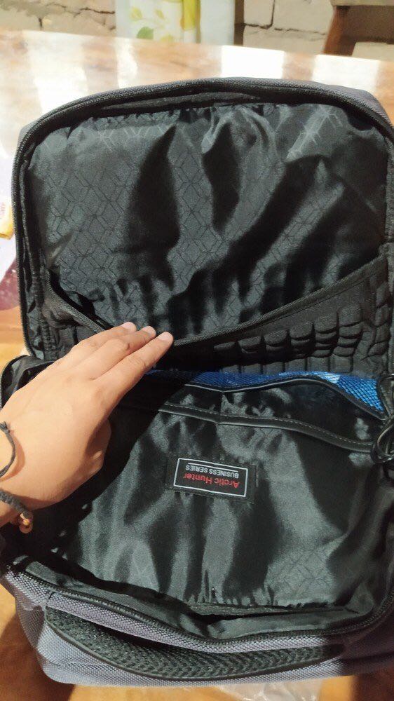 Ôi giòi ơi phải nói là tôi chọn đúng brand luôn í vừa đẹp sang - xịn - Xinh nhá . Ai do dự chốt đê kh phải lo đâu các bác !! ? yêu lắm có cả thư và sticker yêu lắm nhìu nữa , ngăn cũng to , đủ đựng có chống sốc nhaa !! Ôi giòi ơi phải nói là tôi chọn đúng brand luôn í vừa đẹp sang - xịn - Xinh nhá . Ai do dự chốt đê kh phải lo đâu các bác !! ? yêu lắm có cả thư và sticker yêu lắm nhìu nữa , ngăn cũng to , đủ đựng có chống sốc nhaa !!