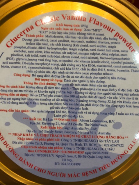 Mua hàng này nhiều lần rồi, nhưng hôm nay rỗi việc mới đọc tem nhãn và thân hộp. Shop có thể giải thích sao trên thân hộp ghi sản xuất tại Tây ban nha, nhưng tem của nhà nhập khẩu dán trên hộp lại ghi sản xuất tại Hà Lan không?