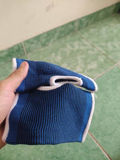 Xà tốt. Mình ko thích bao tay này lắm nên thấy bị hụt hẫng khi bao tay mình muốn thì shop lại tự đổi. Sẽ ko có gì nếu shop ko để hình tặng 1 kiểu giao 1 kiểu.