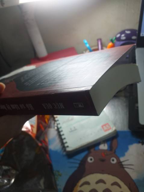 Có lẽ vì vận chuyển nên sách bị móp, cong và xước nhiều
Lúc mở thùng hàng sách không hề có bọc gì bên ngoài, thùng còn bị móp
Mong sớm khắc phục! Có lẽ vì vận chuyển nên sách bị móp, cong và xước nhiều
Lúc mở thùng hàng sách không hề có bọc gì bên ngoài, thùng còn bị móp
Mong sớm khắc phục!