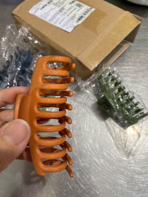 Kẹp kém chất lượng quá, không dùng được