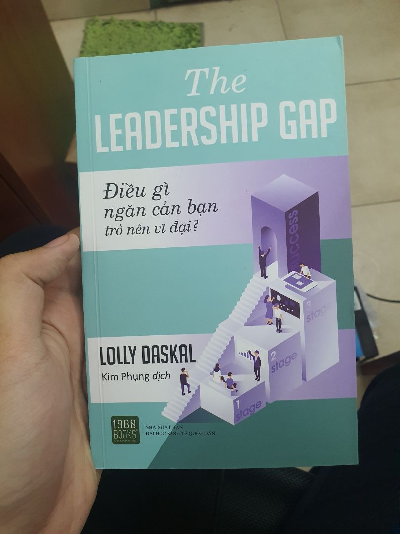 vẫn là đề tài phát triển bản thân. cố gắng hoàn thiên và thay đổi để trở nên tốt hơn