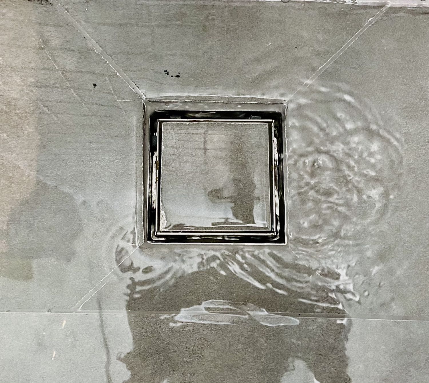 Quá đẹp, chống được mùi hôi với côn trùng. Sẽ ủng hộ Moen tiếp